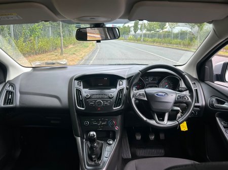 2017 Ford Focus - photo 12