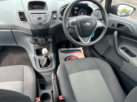 2011 Ford Fiesta - photo 7