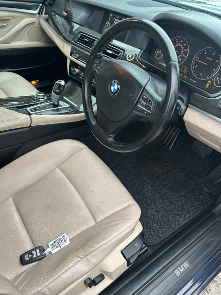 2010 BMW 5-Series - photo 10