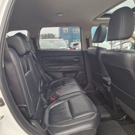2016 Mitsubishi Outlander - photo 11