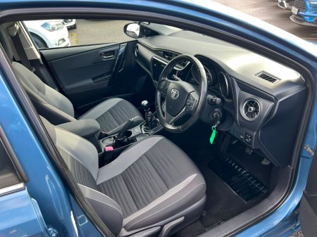 2016 Toyota Auris - photo 10