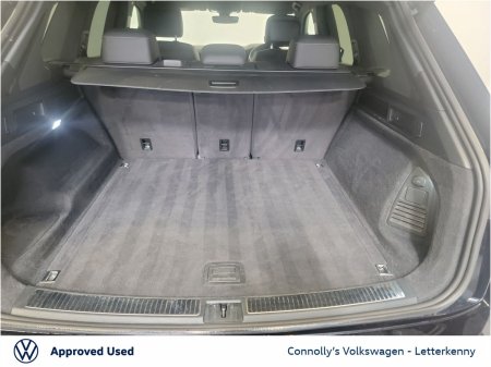 2022 Volkswagen Touareg - photo 9