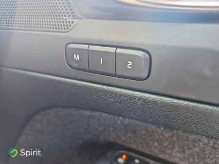 2025 Volvo XC40 - photo 11