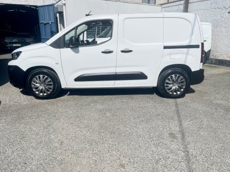2022 Peugeot Partner - photo 20