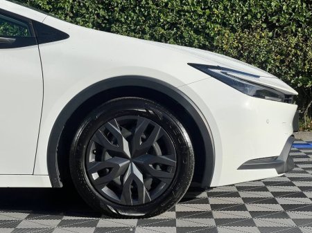 2023 Toyota Prius - photo 9