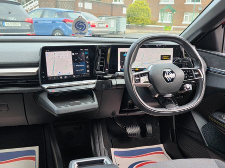 2024 Renault Megane E-Tech - photo 25