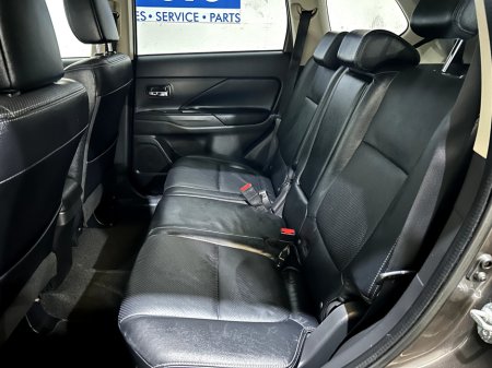 2016 Mitsubishi Outlander - photo 9