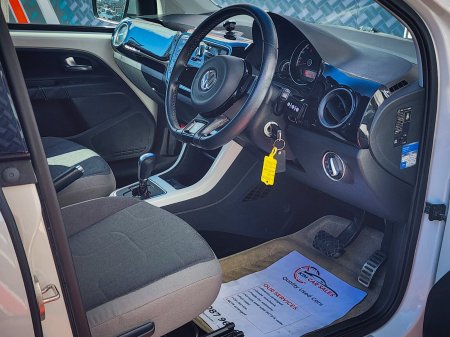 2015 Volkswagen up! - photo 22