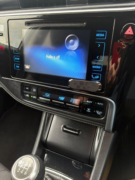 2016 Toyota Auris - photo 12