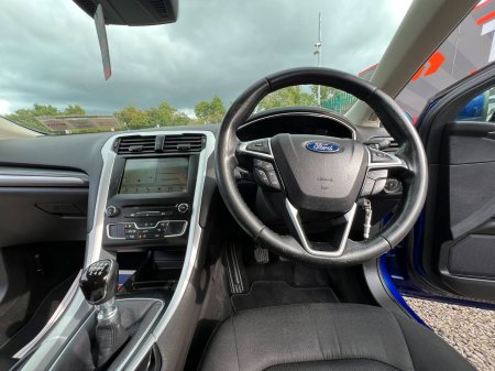 2018 Ford Mondeo - photo 17