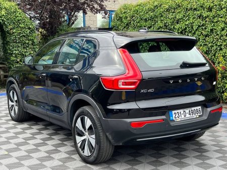 2023 Volvo XC40 - photo 5