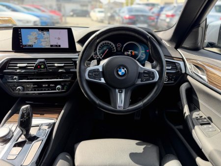 2017 BMW 5-Series - photo 17