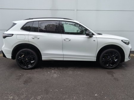 2026 Volkswagen Tiguan - photo 2