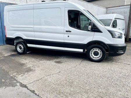 2025 Ford Transit - photo 2