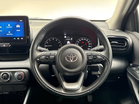 2024 Toyota Yaris - photo 9