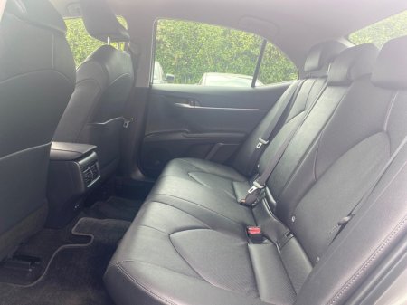 2023 Toyota Camry - photo 7