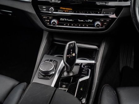 2023 BMW 5-Series - photo 10