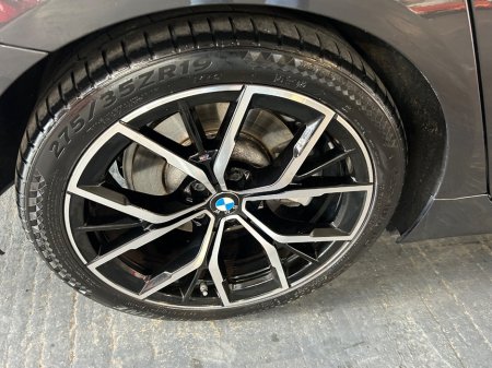 2024 BMW 5-Series - photo 23