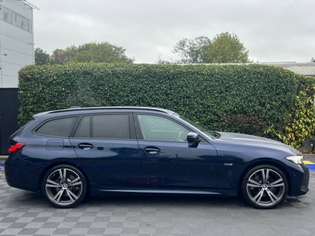 2022 BMW 3-Series - photo 2