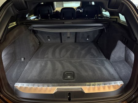 2022 BMW 3-Series - photo 27