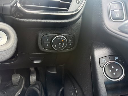 2018 Ford Fiesta - photo 16