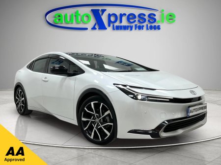 2024 Toyota Prius 2.0 PHEV, Panoramic roof, Ultra Low mileage