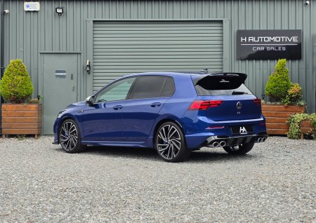 2023 Volkswagen Golf - photo 3