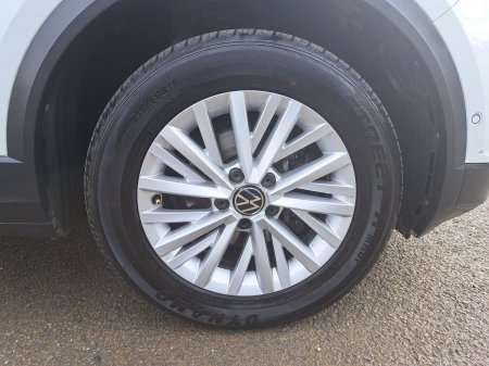 2023 Volkswagen T-Roc - photo 5