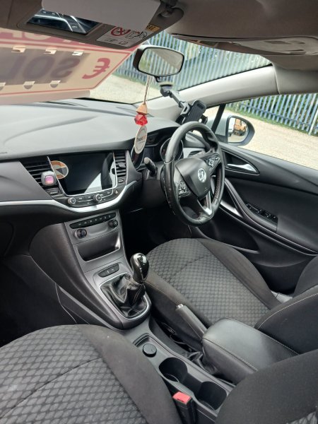 2016 Vauxhall Astra - photo 11