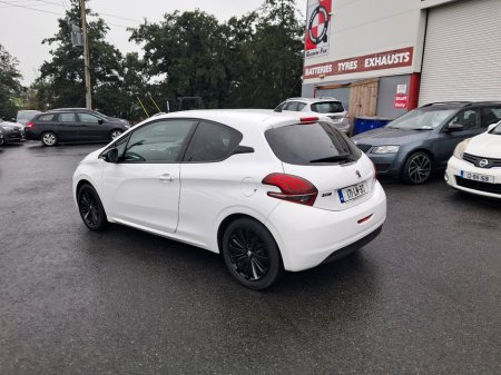 2017 Peugeot 208 - photo 4