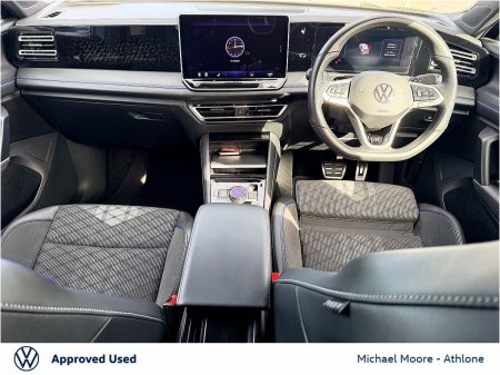 2024 Volkswagen Tiguan - photo 2