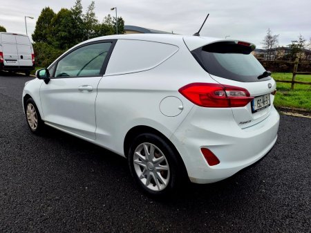 2019 Ford Fiesta - photo 16