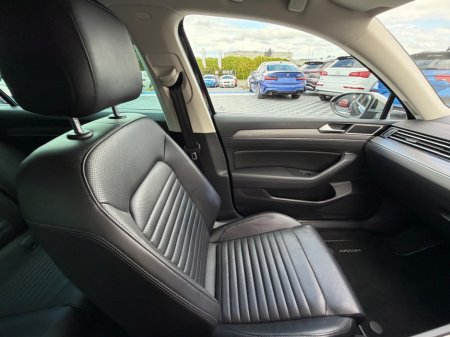 2018 Volkswagen Passat - photo 31