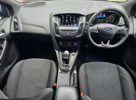 2017 Ford Focus - photo 11