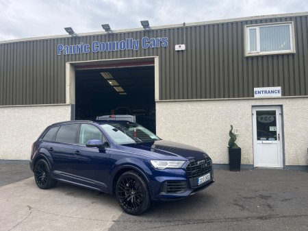 2022 Audi Q7 55 TFSI e SE