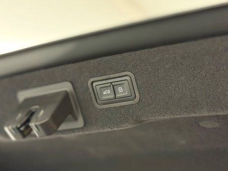 2023 Audi A8 - photo 16