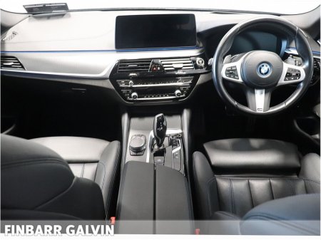 2023 BMW 5-Series - photo 4