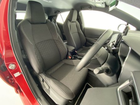 2025 Toyota Corolla - photo 17