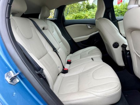 2015 Volvo V40 - photo 18