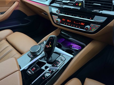 2021 BMW 5-Series - photo 25