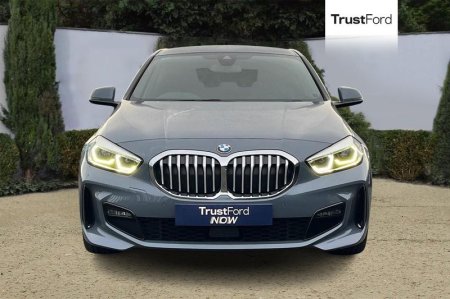 2022 BMW 1-Series - photo 6