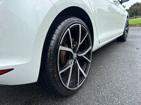 2015 Volkswagen Golf - photo 8