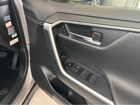 2021 Toyota RAV4 - photo 11