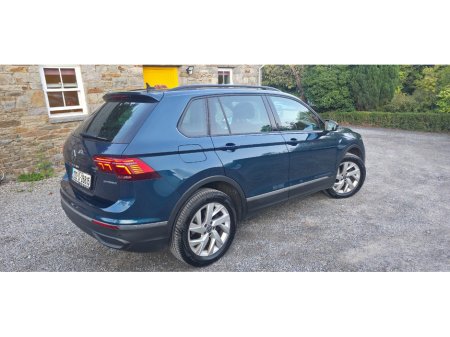 2022 Volkswagen Tiguan - photo 5