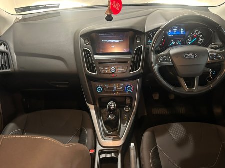 2017 Ford Focus - photo 3