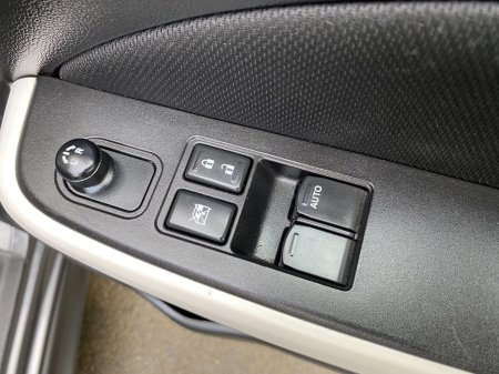 2019 Suzuki Swift - photo 18