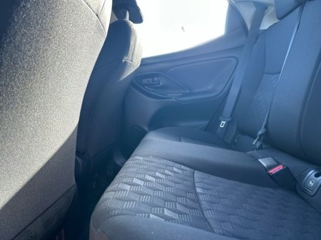2025 Toyota Yaris - photo 7