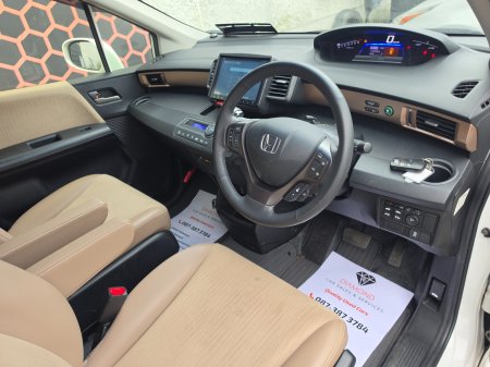 2015 Honda Freed - photo 21