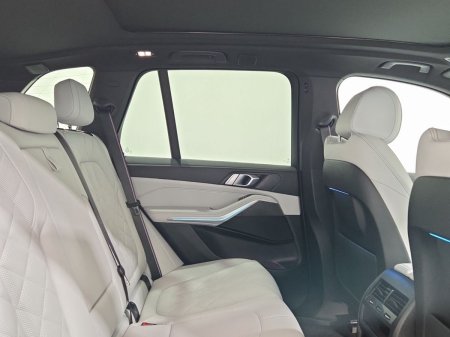 2025 BMW X5 - photo 22
