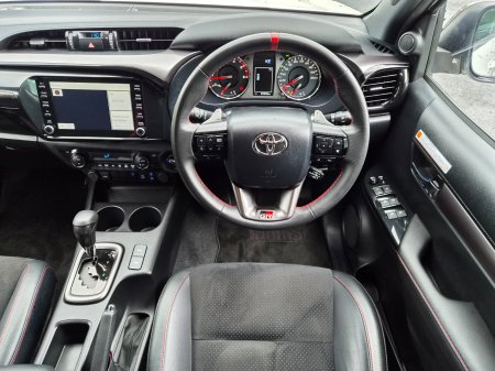 2024 Toyota Hilux - photo 16